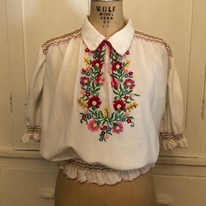 VINTAGE embroidered blouse